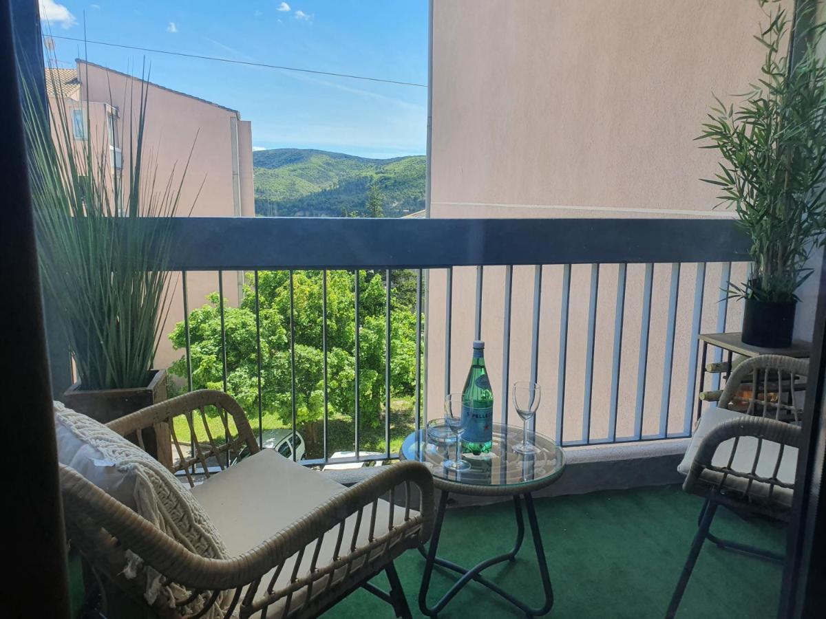 L'Exotique ! Apartment Gréoux-les-Bains Екстериор снимка